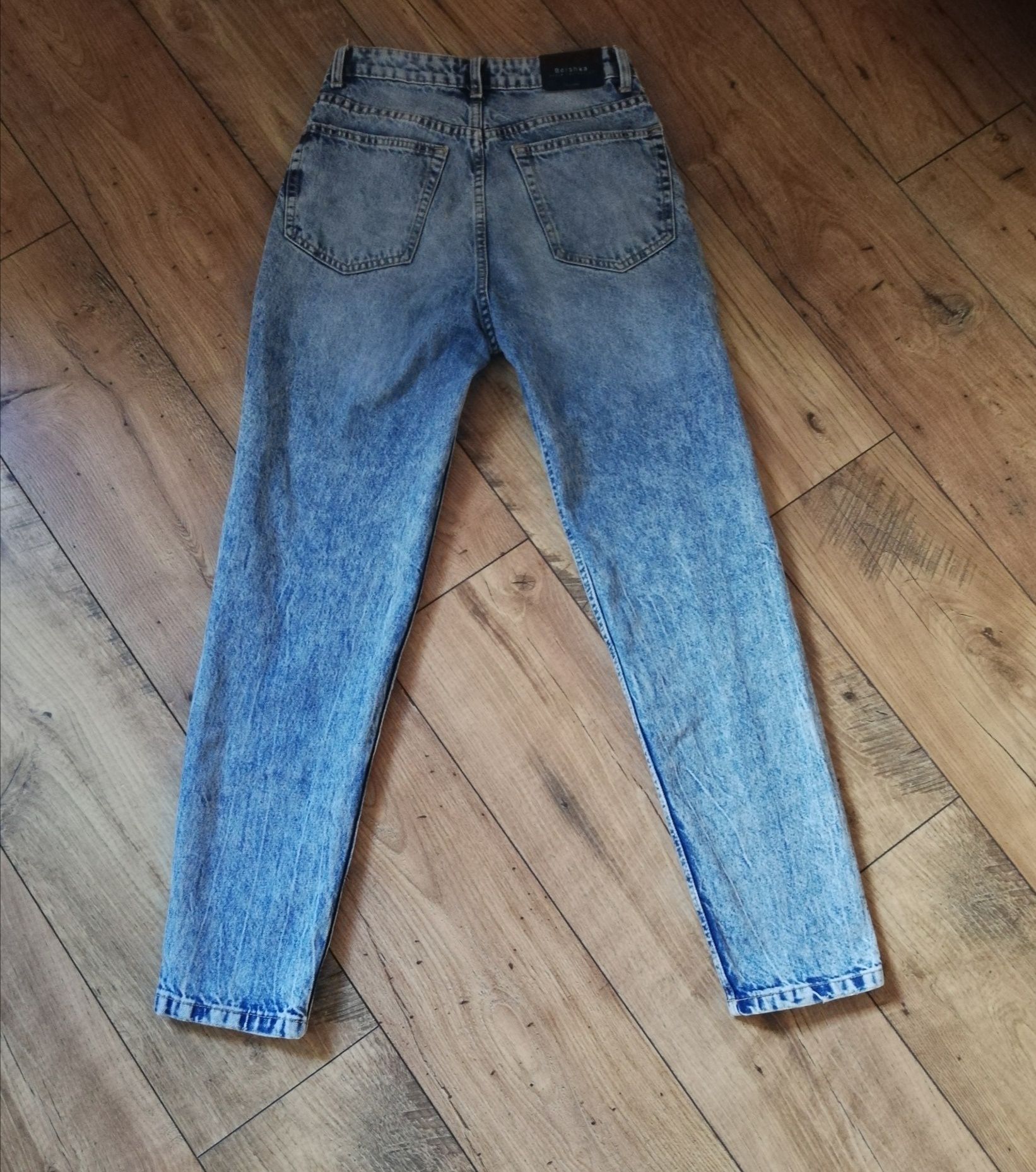 Mom jeans Bershka r.36 (S)