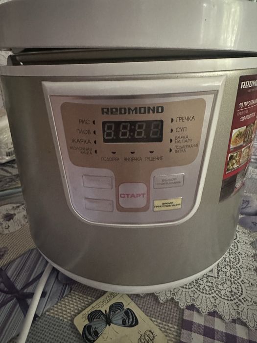 Мультиварка Redmond RMC-4503