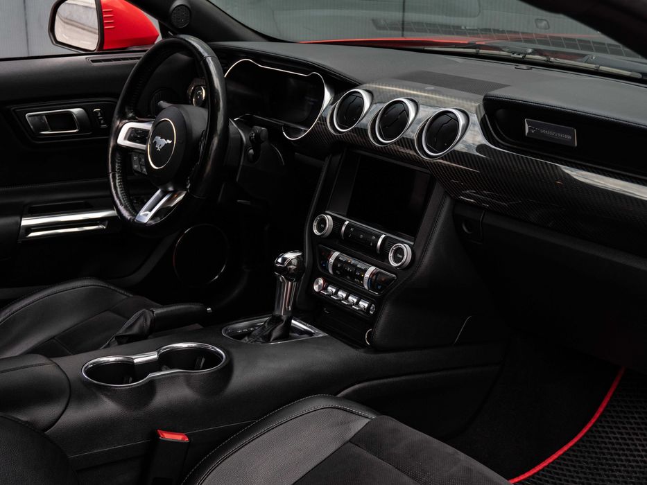 Wynajem aut sportowych MUSTANG GT V8 535KM PRZELOT wypożyczalnia wroc