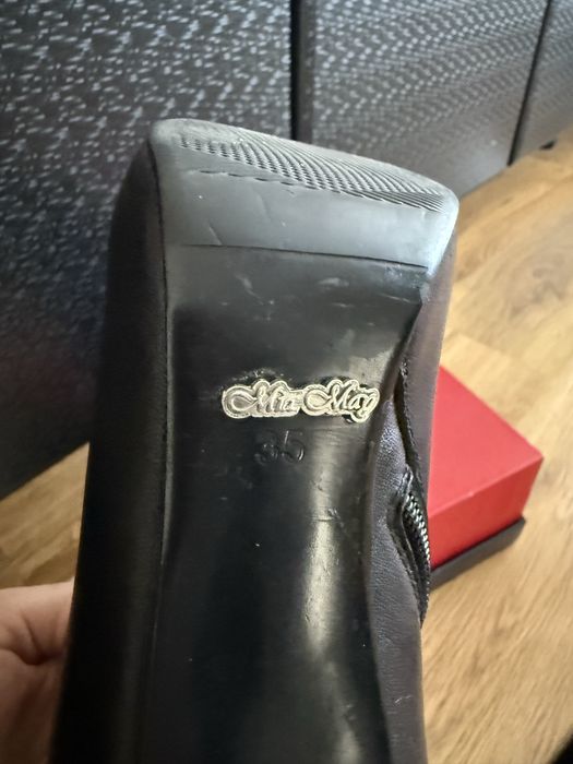 Ботильйони, сапожкі 35 розмір mia map