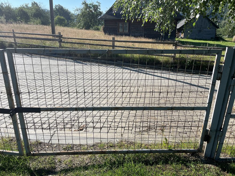 Брама і хвіртка з профтруби.