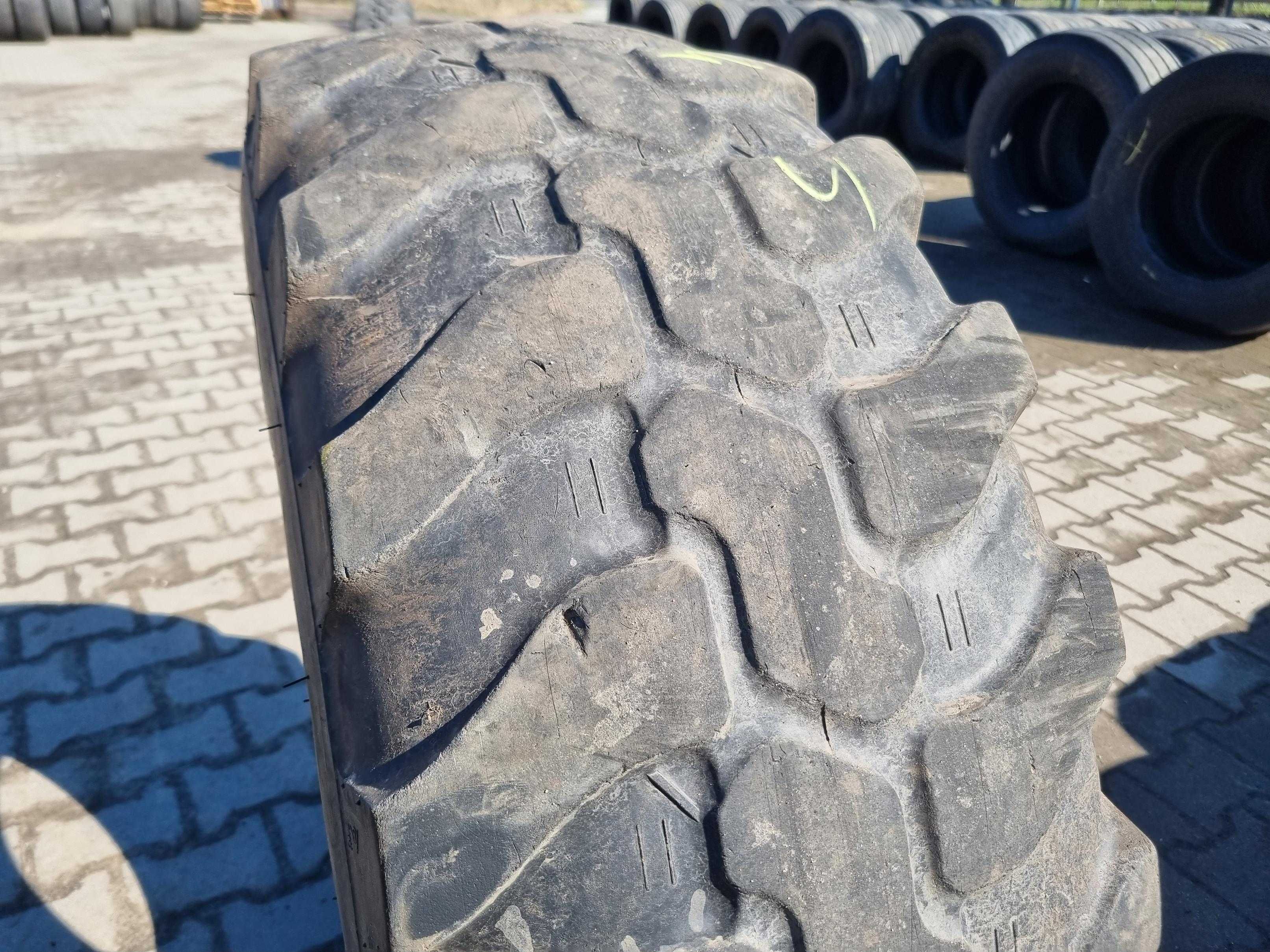 405/70R20, 16/70R20 Opona Przemysłowa  DUNLOP SPT9