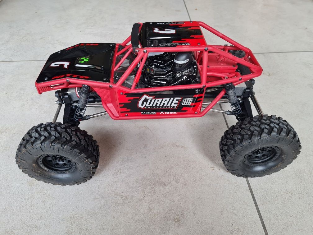 Axial capra 1.9 4WS 1:10 RTR Powystawowy