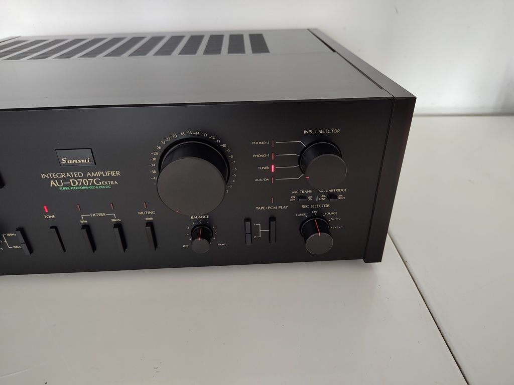 Sansui AU-D707G EXTRA . Wzmacniacz stereo , stan kolekcjonerski