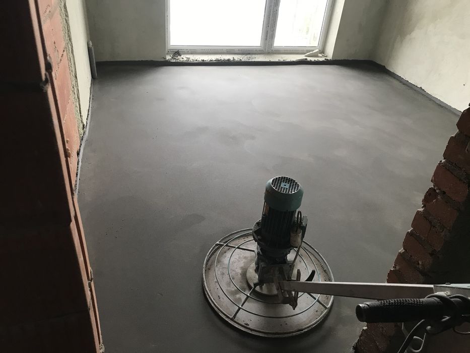Напівсуха стяжка підлоги: швидко, якісно, професійно!