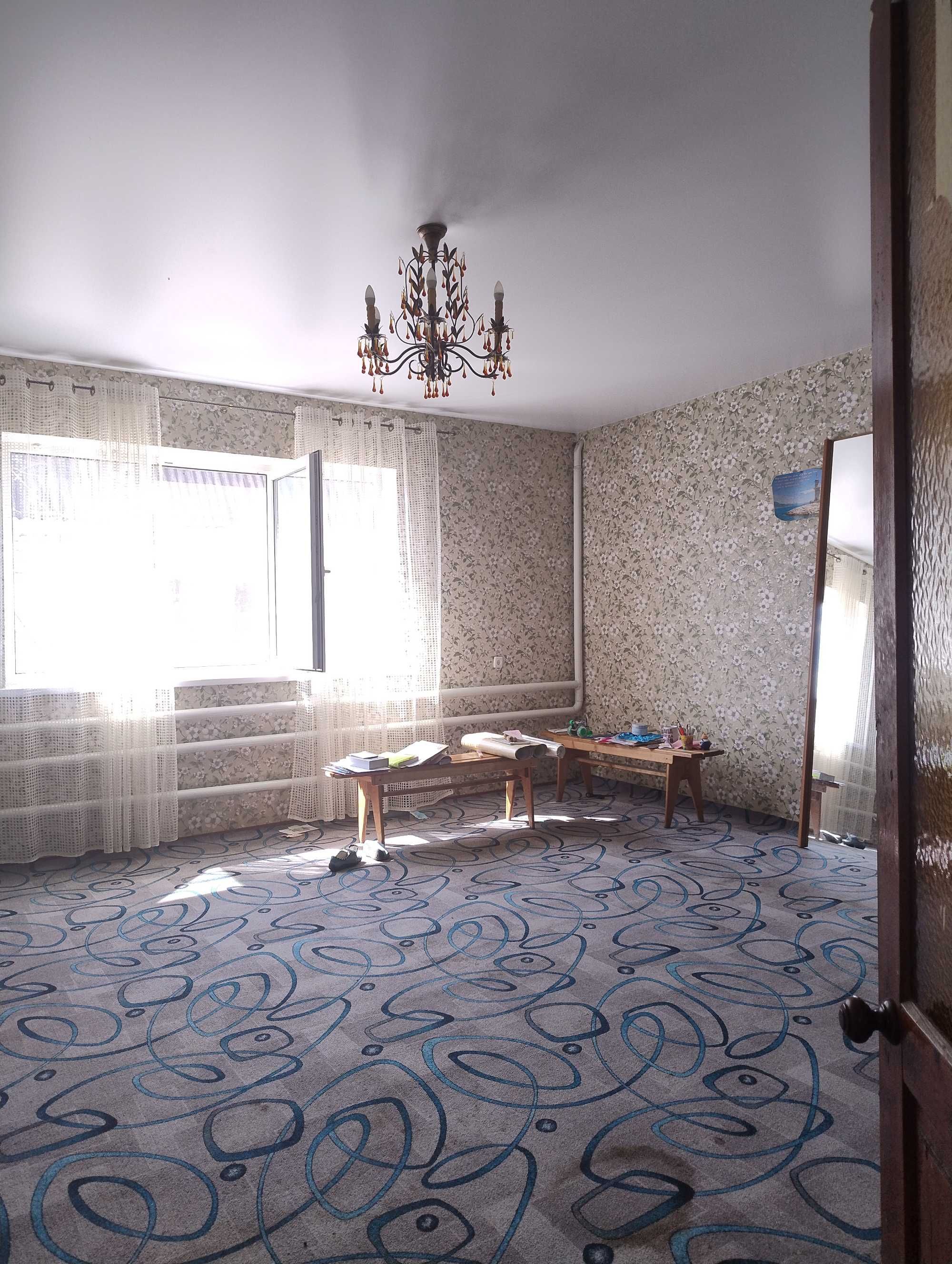 Продам гарний будинок, с. Андріївка, 12 соток, 60 км від Харкова.
