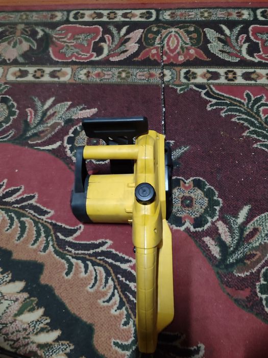 Продам електропилу