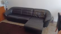 Sofá com chaise longue em pele genuína