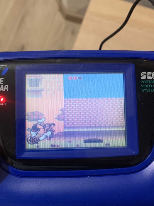 Sega game gear Blue в робочому стані з блоком живлення та картриджем