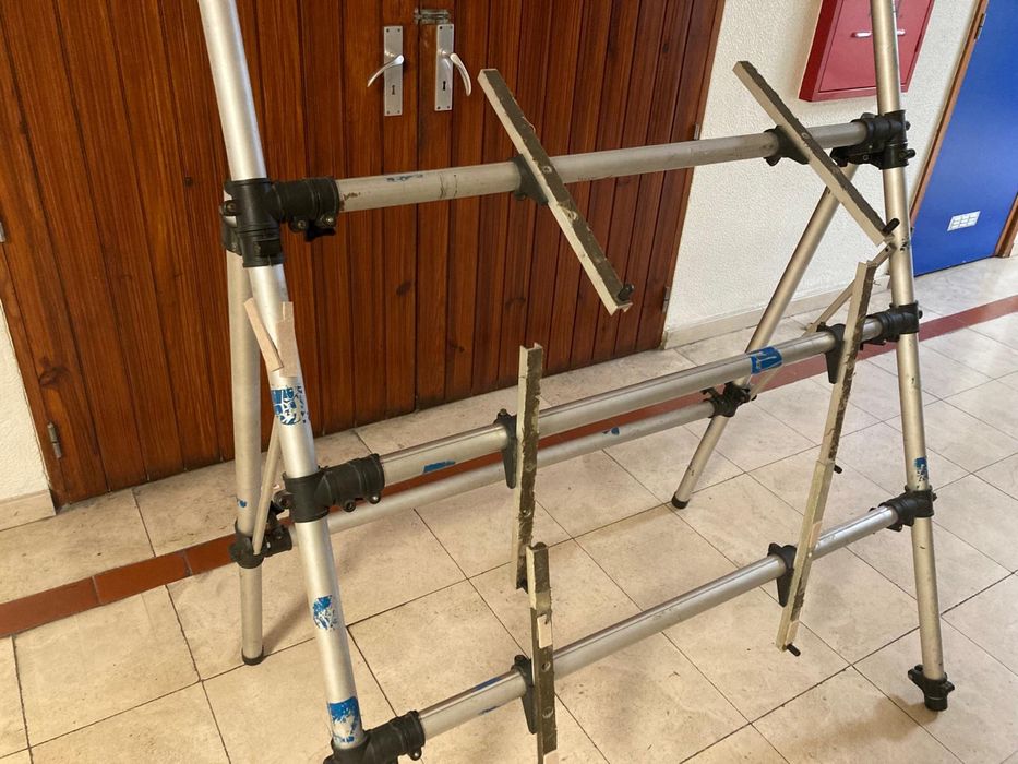 Stand Triplo de Sintetizadores Japones