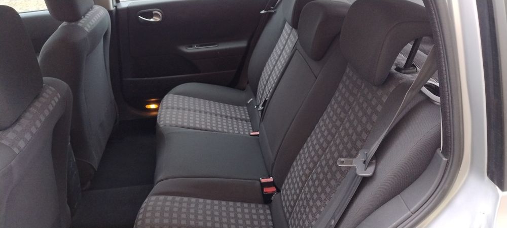 Рено меган2 2006р.