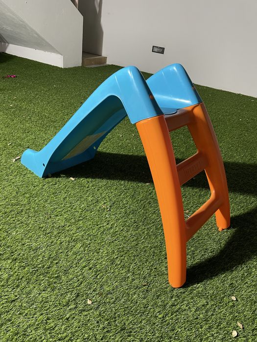 Escorrega infantil FEBER