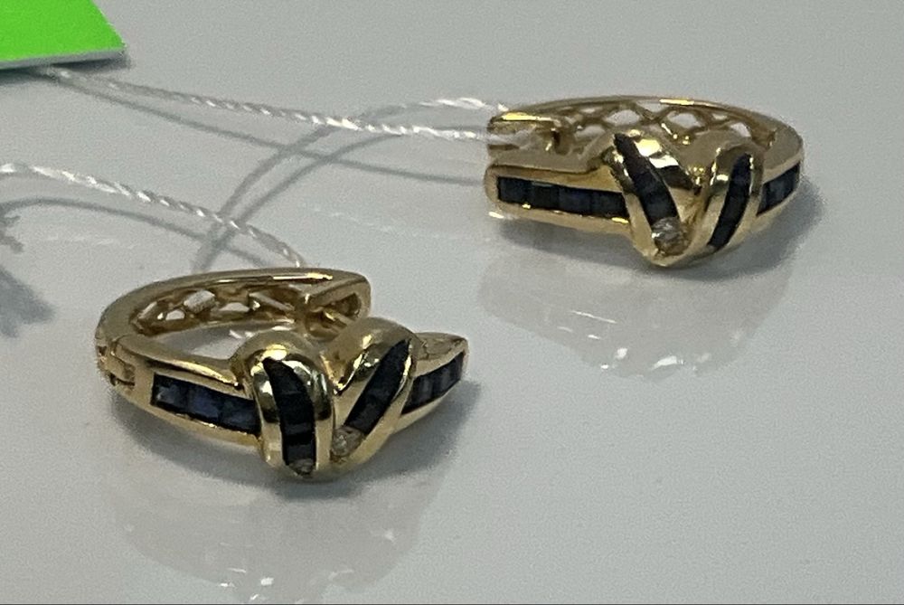 # сережки# золото 750# желтое# длина 1,9 см#сапфири#бриллианти#италия!