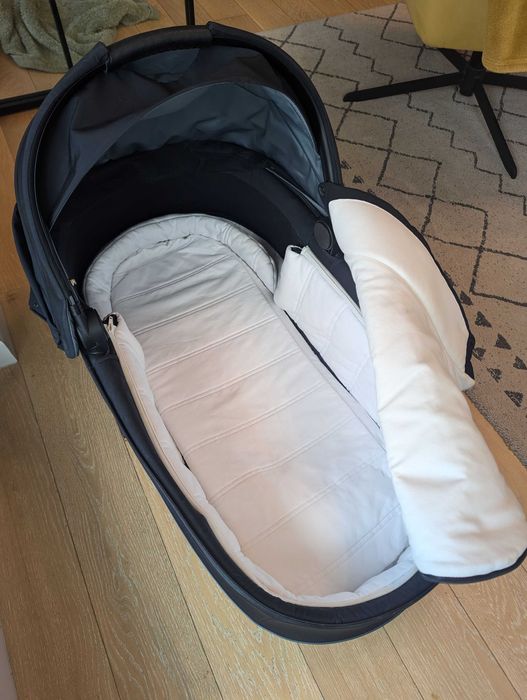 Cybex Priam 2.0 Gondola Lux Deep Black