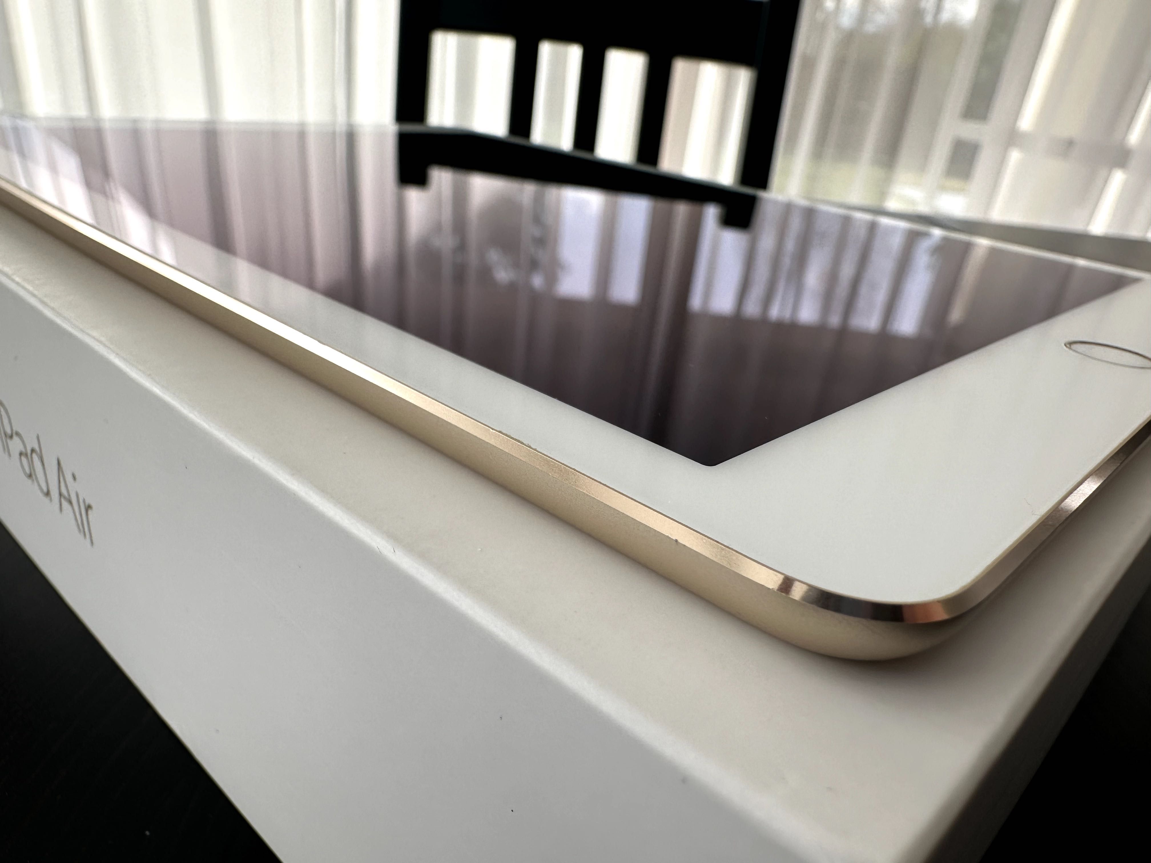 iPad Air 2 128GB Wi-Fi White/Gold Biały/Złoty