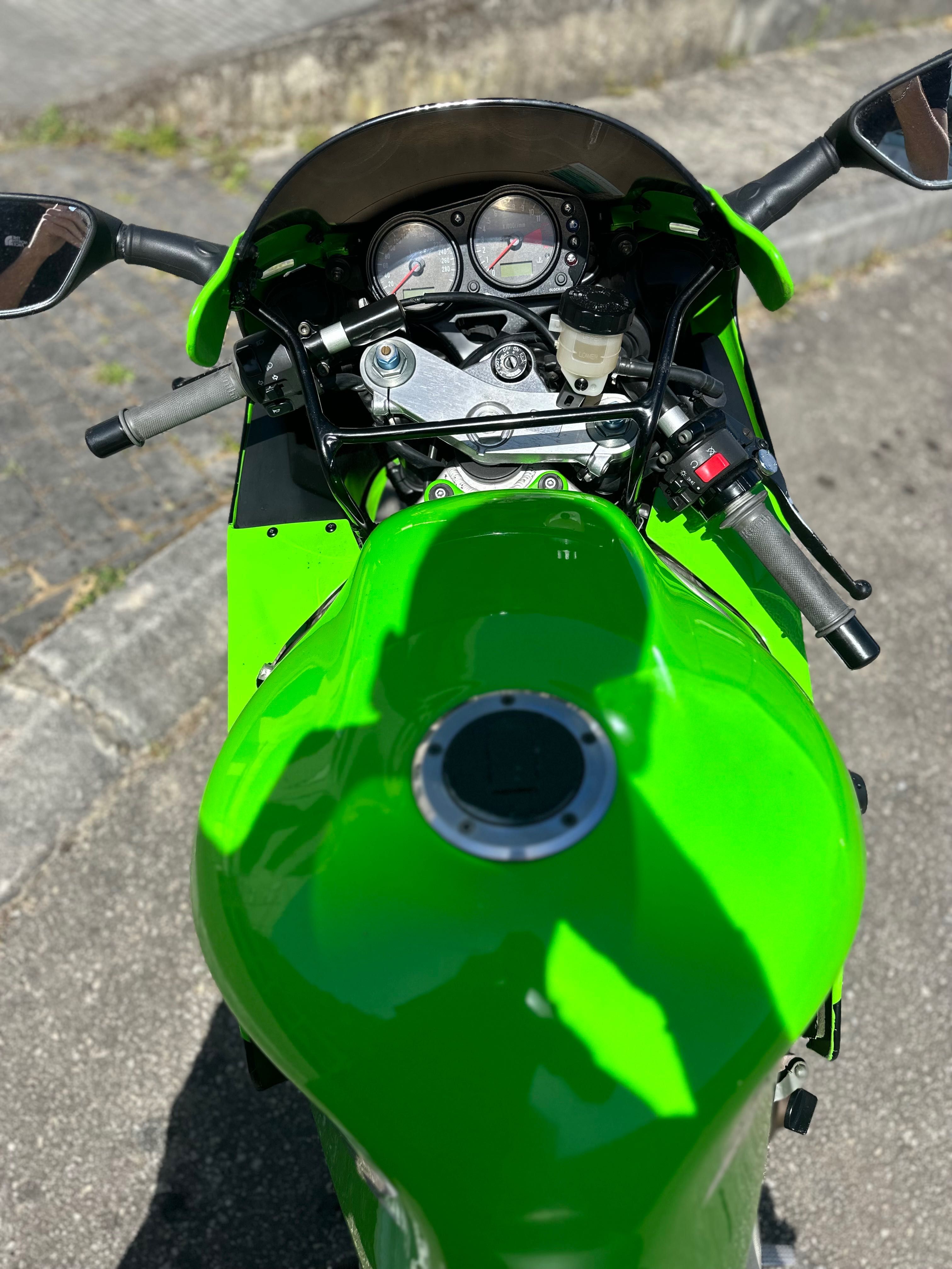 Kawasaki ninja 900