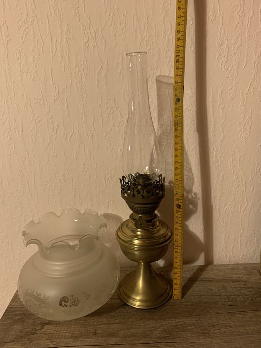 Orginalna stara lampa naftowa