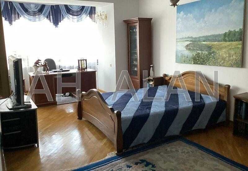 Продаж 4-кімн квартири 140 м2 на просп. Оболонський, 22В, Оболонь.