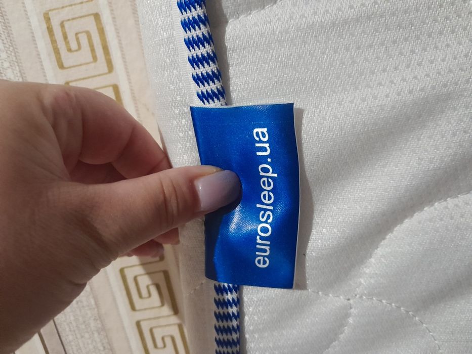 Продам матрац-топер.