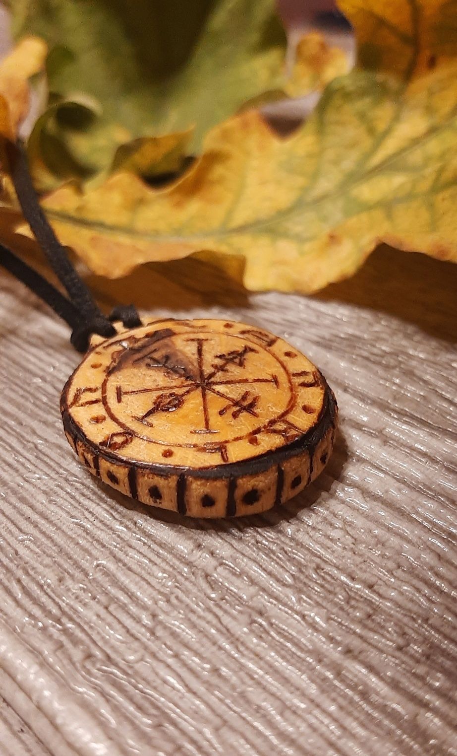 Tarot wisiorek drewniany naszyjnik naturalny eko talizman amulet