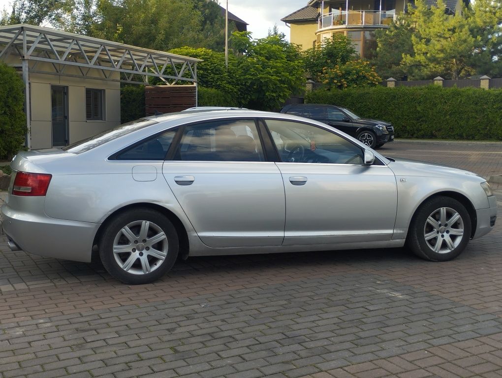 Audi A6C6 2.4 2004