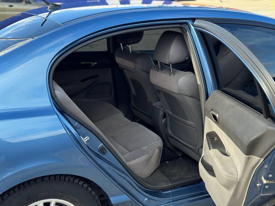 Honda civic.       Гібрид