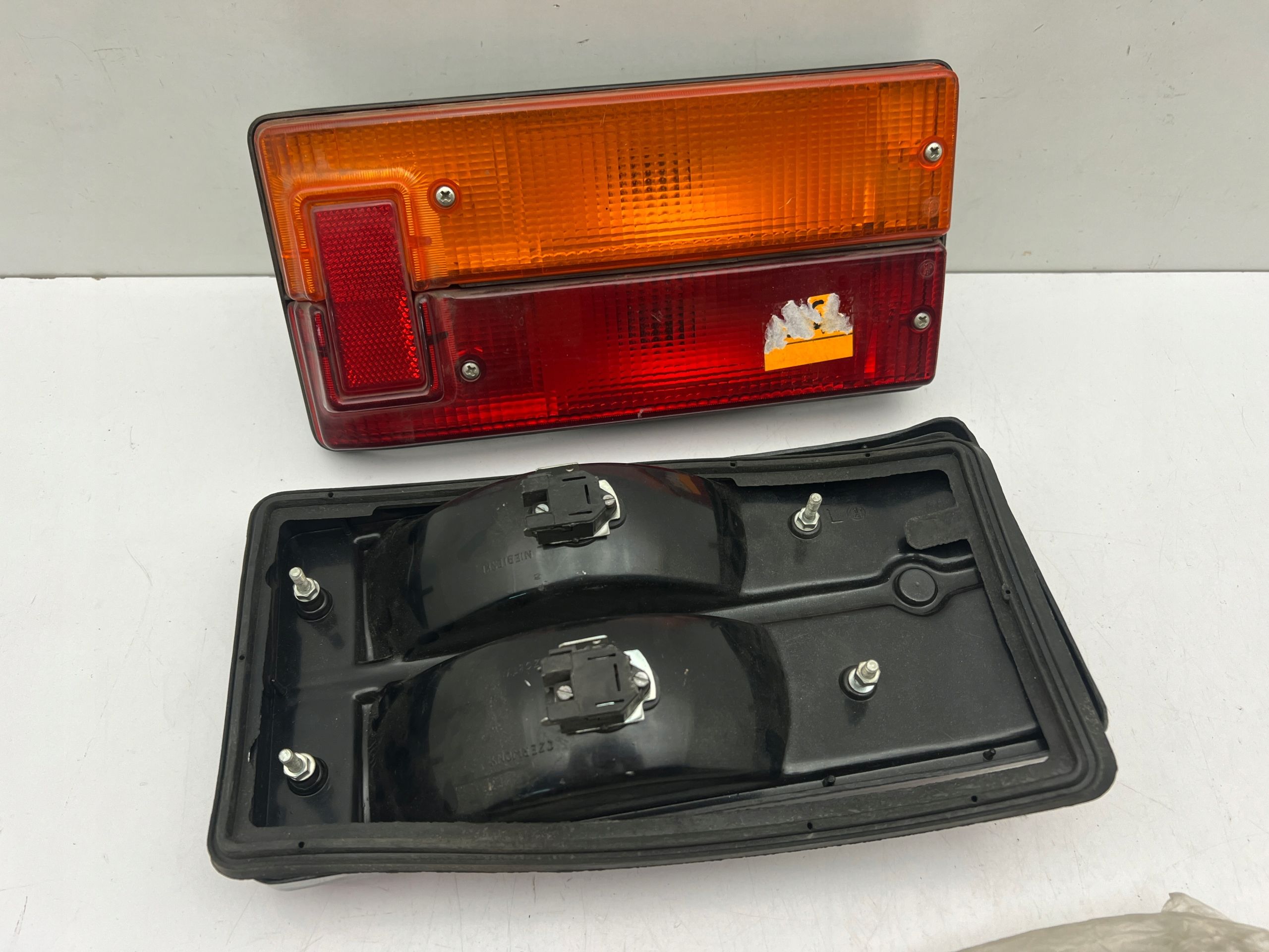 Fiat 125P 125 MR Lampa Tylna Lewa Nowa oryginał N