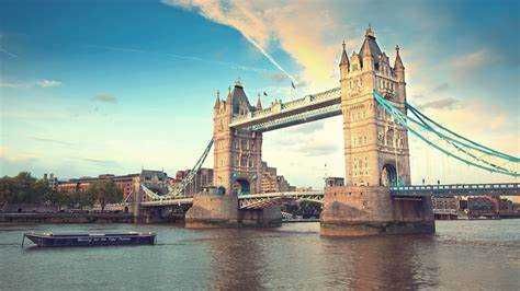 Learn English with a Native Speaker from the UK!