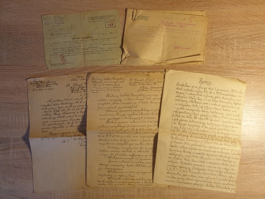 Stare dokumenty z  lat 50-tych PRL