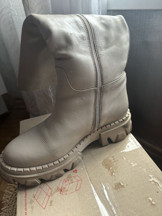 Зимние кожаные сапоги