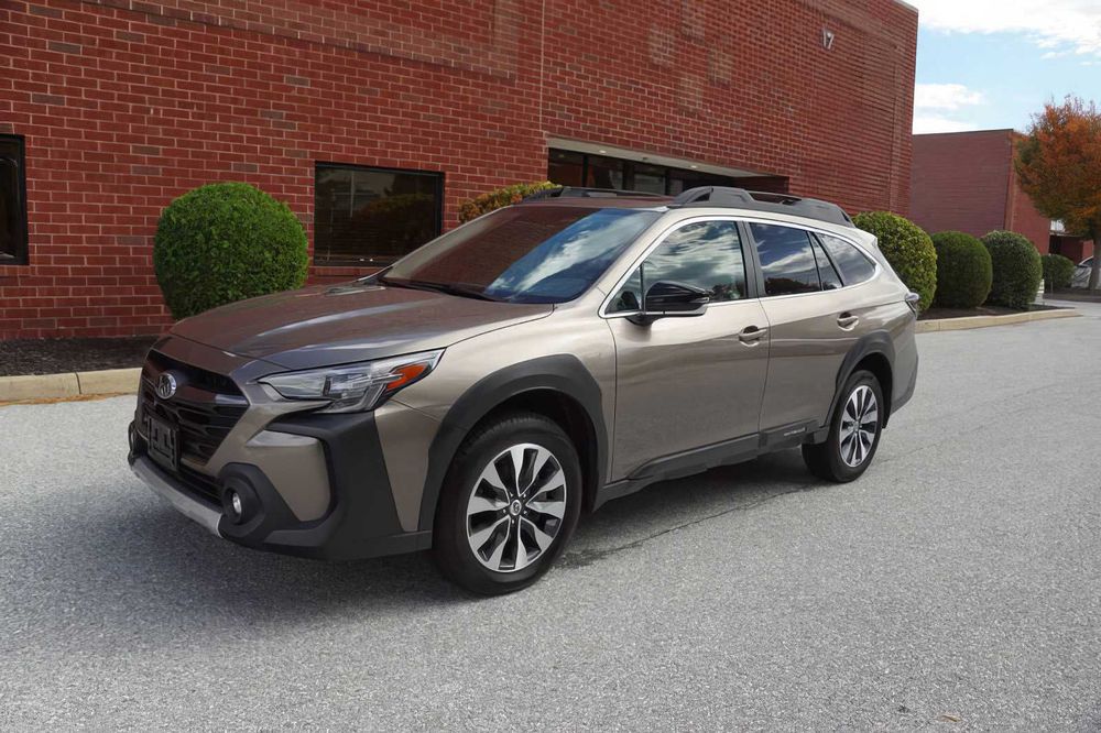 Subaru Outback      2023