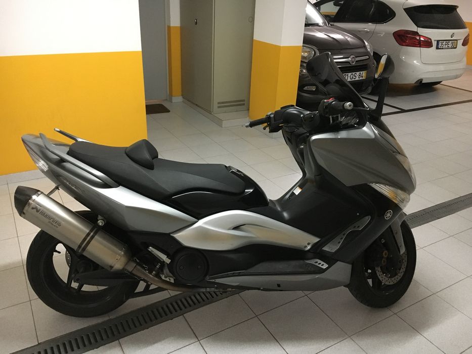 Yamaha TMAX 500 muitos extras.