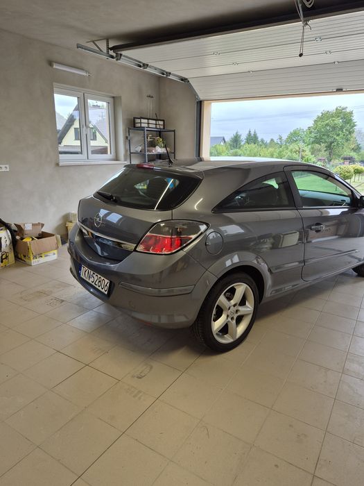 Opel Astra H GTC 1.8 125km