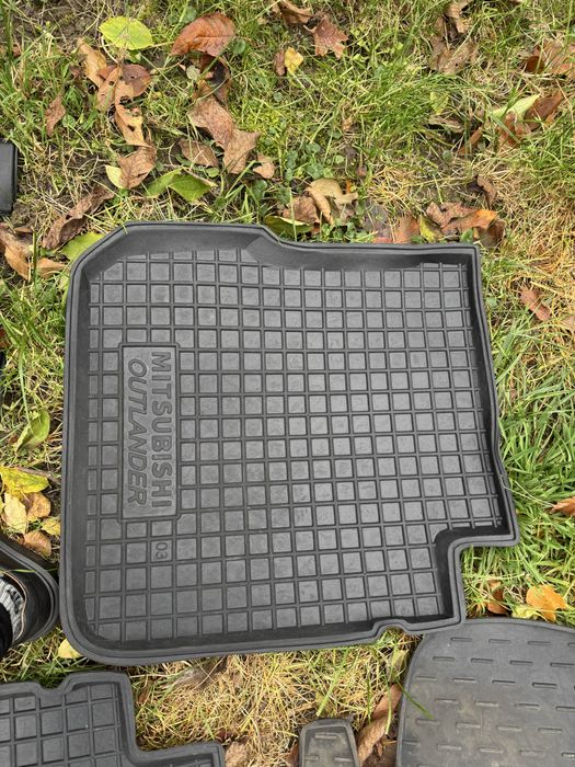 Коврик/Чехол на запаску Mitsubishi R17