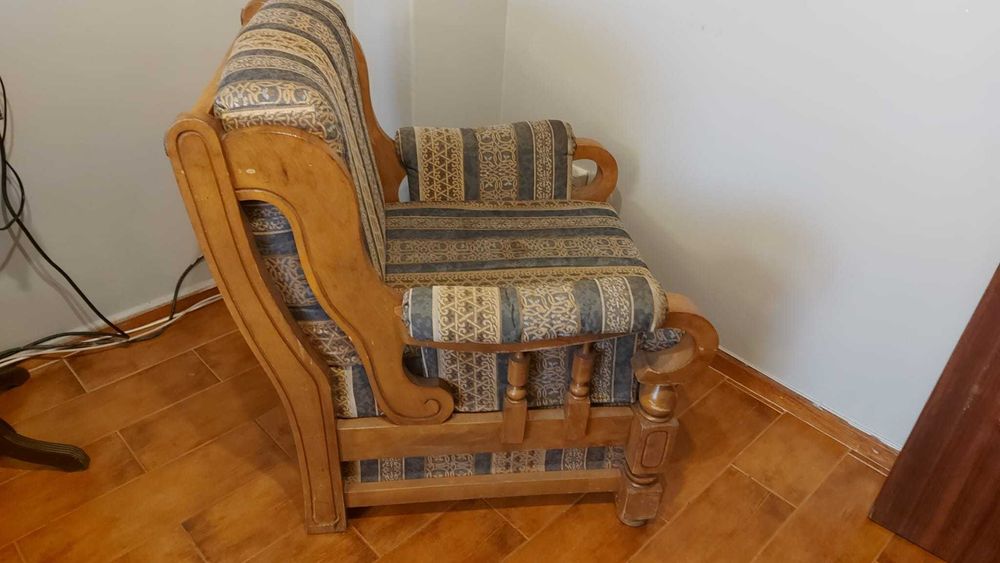 Sofá Cama 3 lugares 175x85x90 cm + 2 Cadeirões 2x 80x85x90 cm