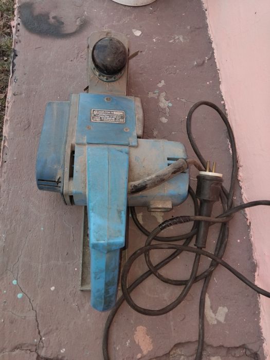 Електро рубанок.