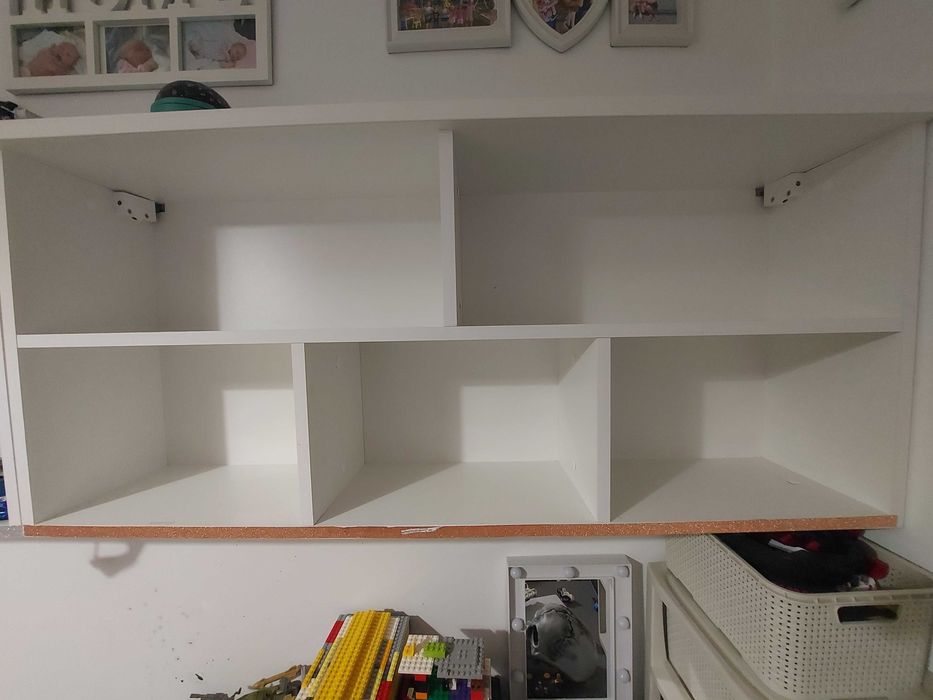 Biala Półka wisząca