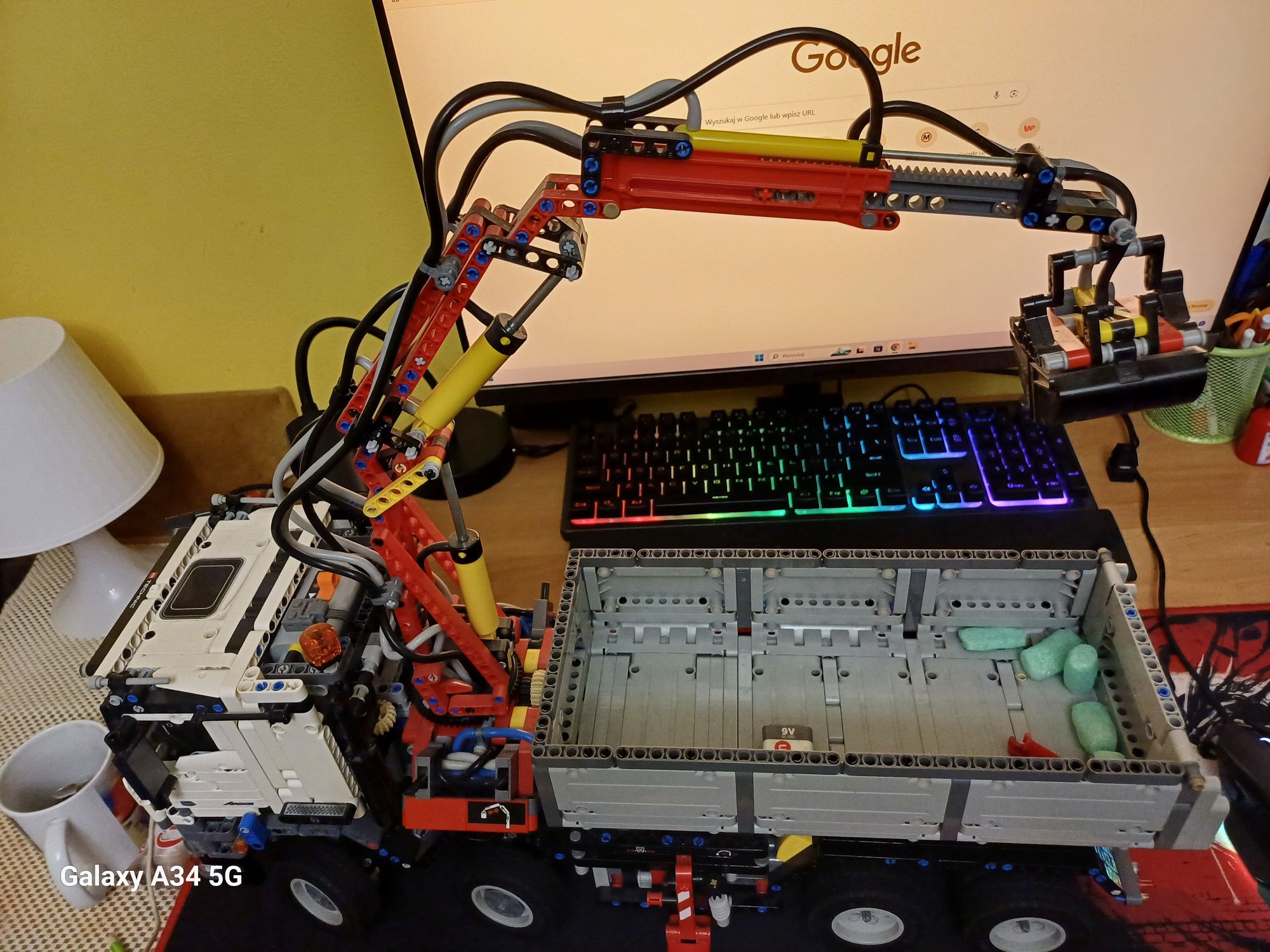 Lego technic mercedes 42043 z oświetleniem