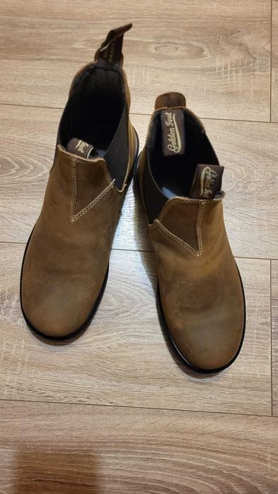 нові чоботи Челси