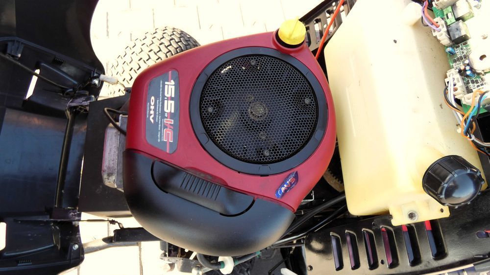 Traktorek kosiarka Castelgarden B&S (120801.5) - Baras