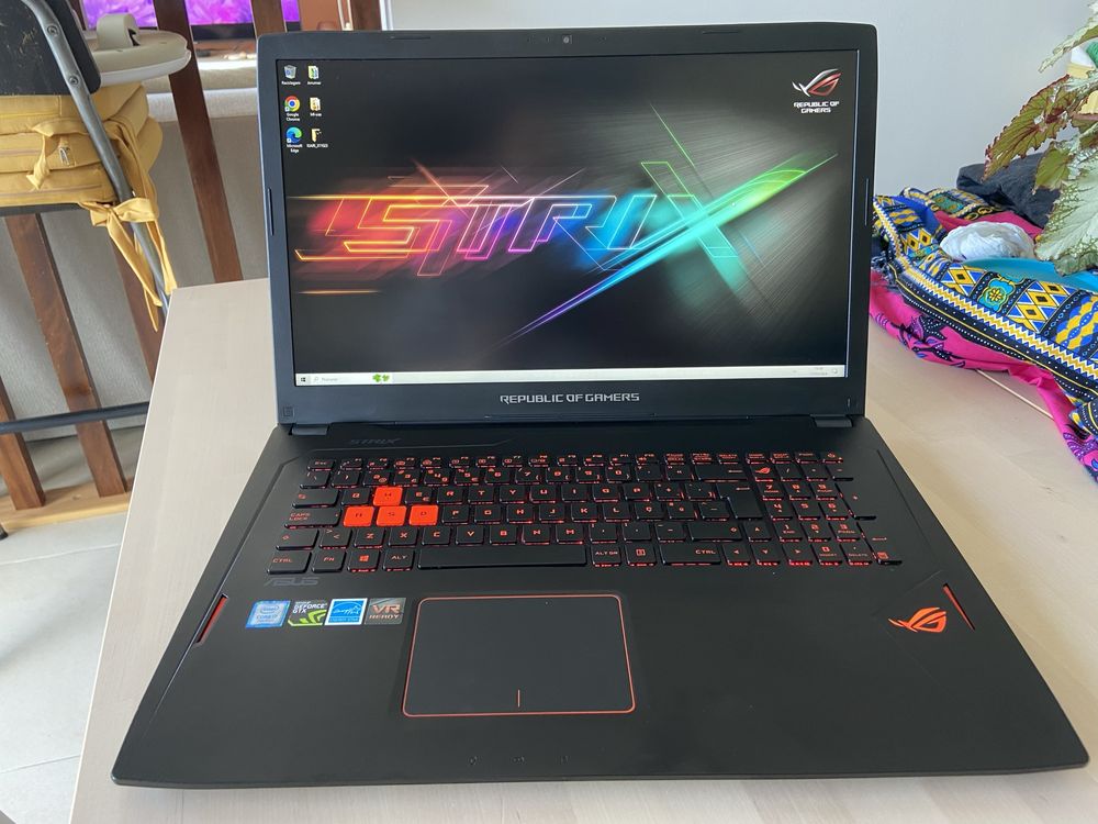 Potência de Jogos: Asus Strix GL702VM - 77A06PB1 em Excelente Estado