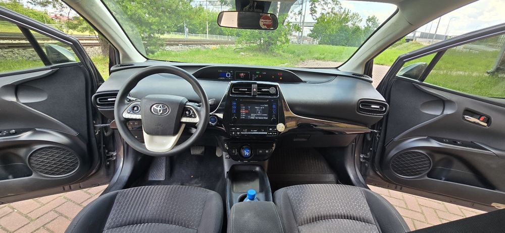 Toyota Prius 2017r. Hybryda benzyna+LPG