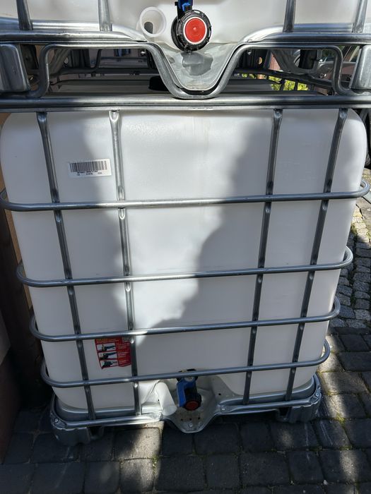 Mauzery 1000 l do deszczowki