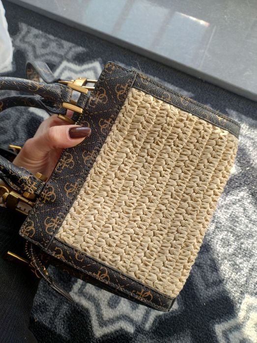 Torebka listonoszka Guess stan idealny jak nowa