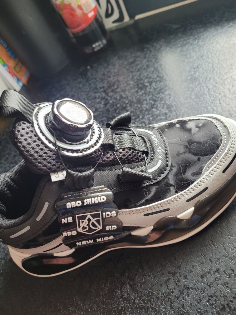 Buty dziecięce chłopięce Nowe
