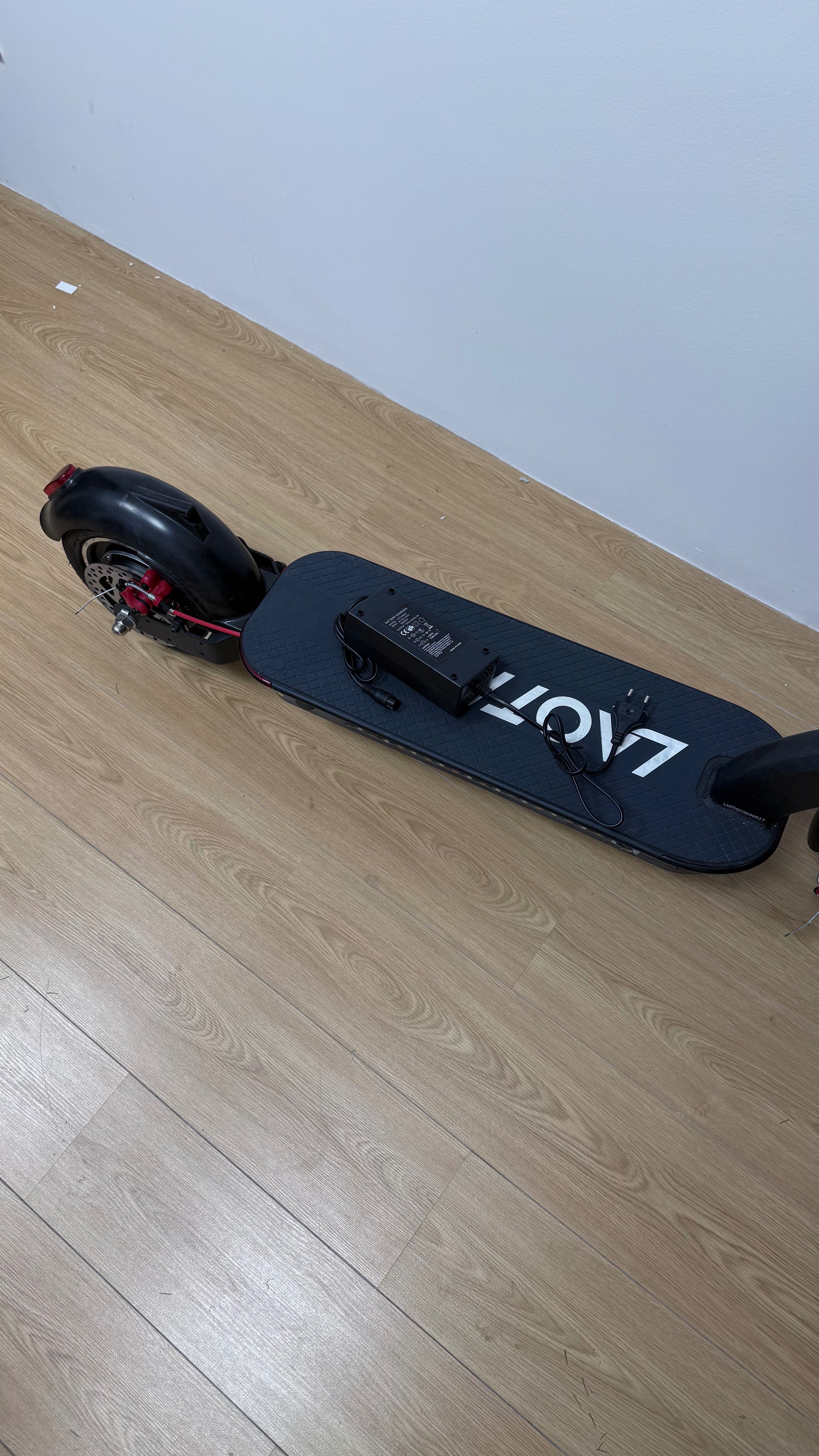Trotinete LAOTIE 40km/h - Autonomia 70km - Nunca Usado