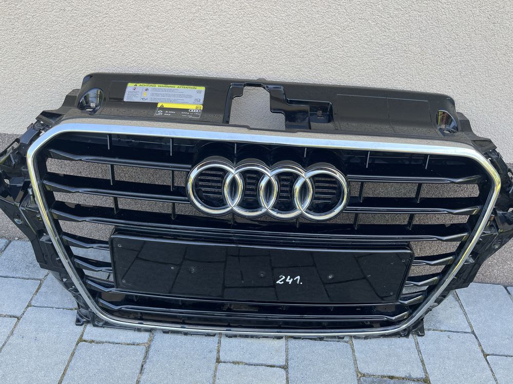 Grill Audi a3 8v sportback s line