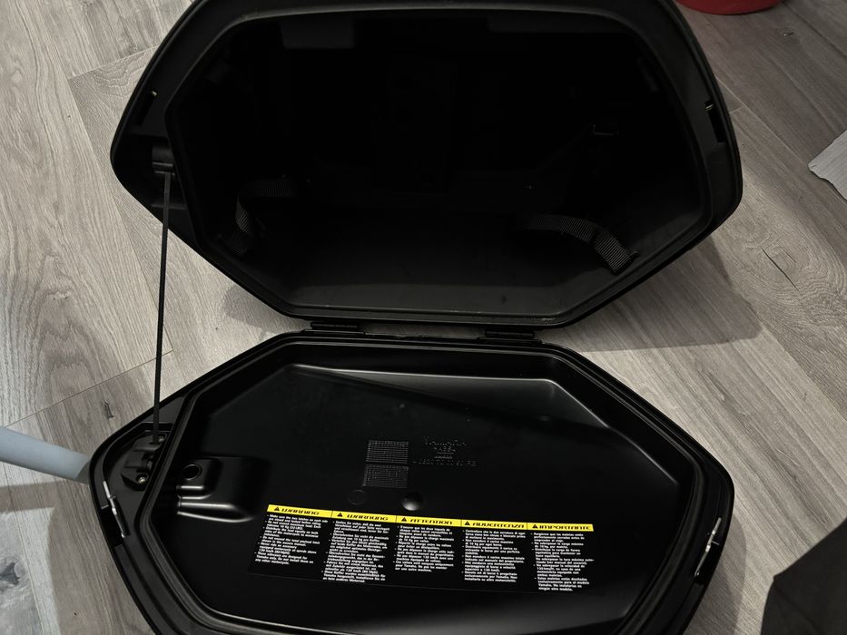 Kufry boczne Yamaha MT07 tracer MT09 tracer FJR 1300