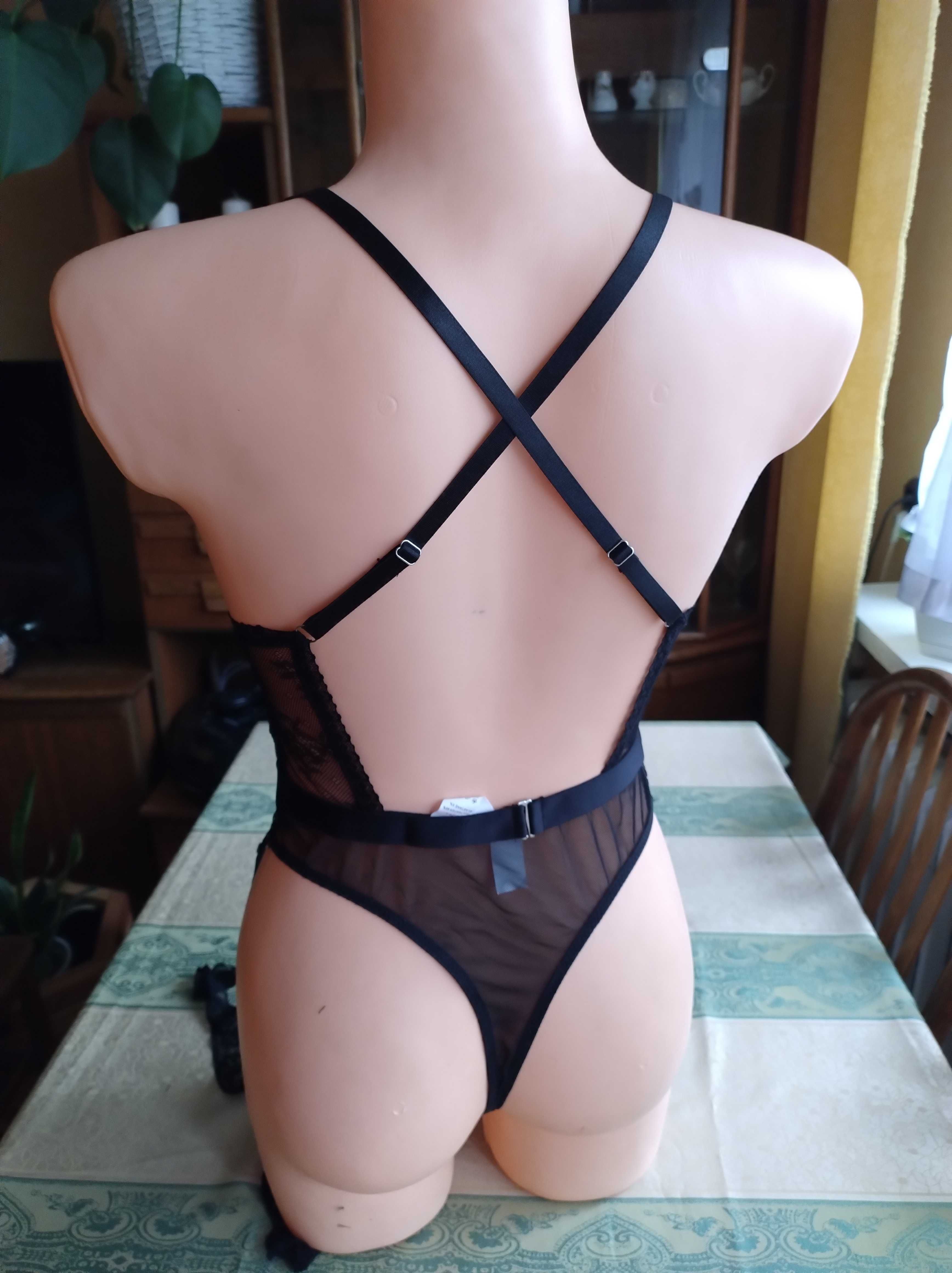 Czarna koronkowa bielizna erotyczna body harness pas nocna komplet