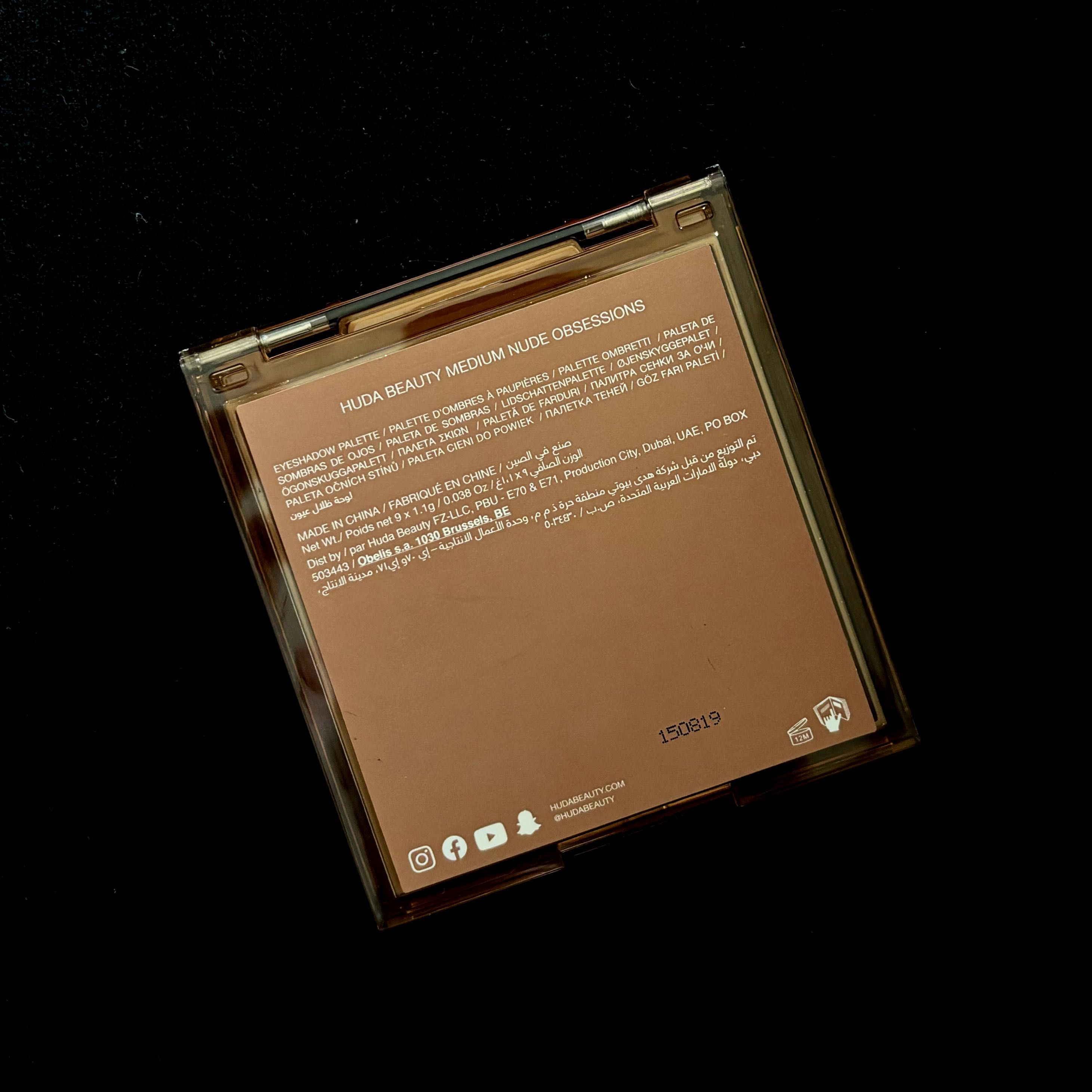 Paletka cieni Huda Beauty Light Nude Obsessions